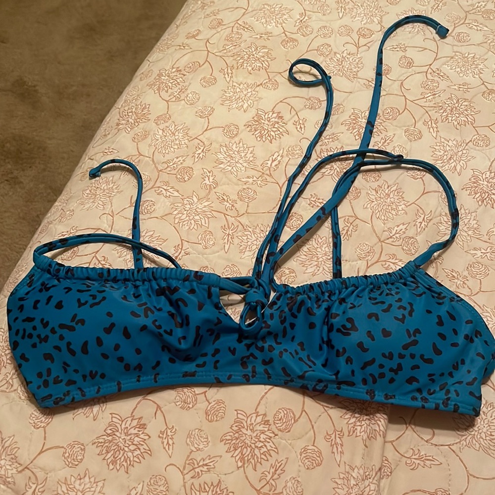 Bikini top
